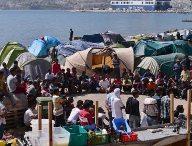 Τουλάχιστον 30.000 μετανάστες μπήκαν στα ελληνικά νησιά μέσα σε ένα χρόνο - Ούτε 1000 δεν έφυγαν